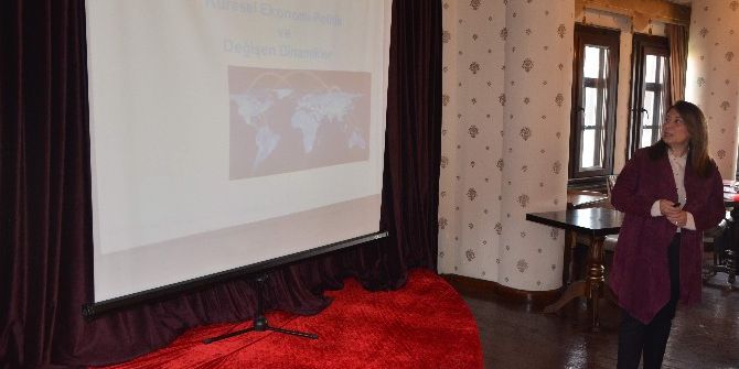 Türkiye’nin 2017’de 4.4 Büyümesi Hedefleniyor