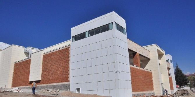 Ahlat’ta Avm Yapımı