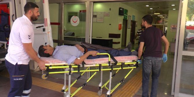 Devrilen Motosikletin Sürücüsü Yaralandı