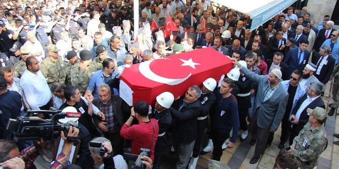 Şehit Eşi: “Zalimleri Sevindirmeyeceğim”