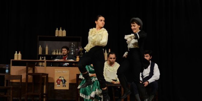 “Yeşil Papağan” Tiyatroseverlerle Buluştu