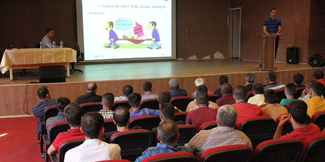Silopi’de Okul Servis Şoförlerine Yönelik Seminer