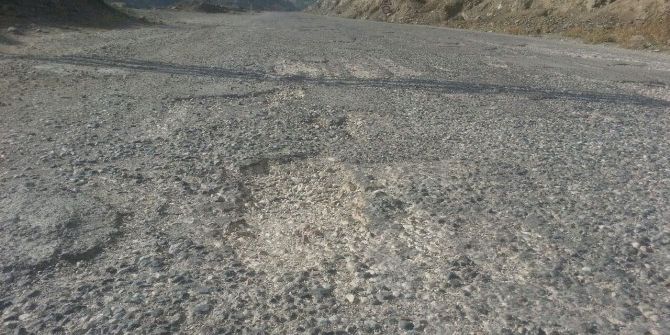 Sürücülerden Bozuk Yol Tepkisi