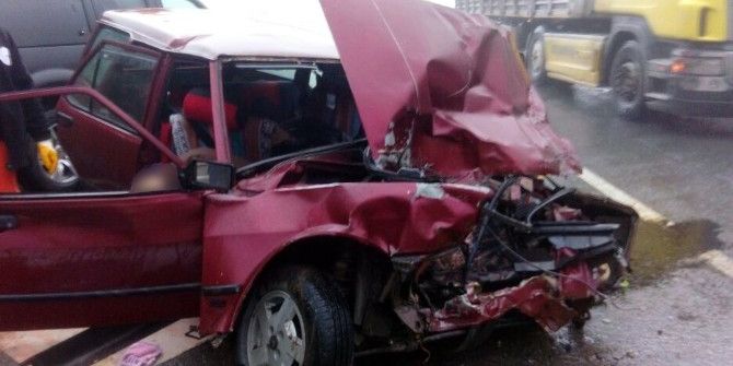 Gümüşhane’de Trafik Kazası: 2 Ölü, 1 Yaralı