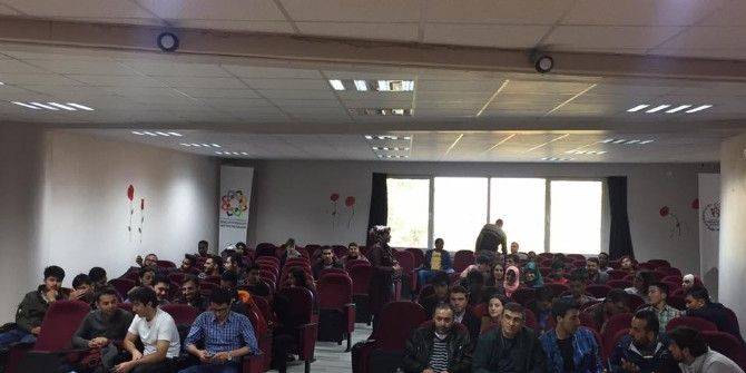 Erulder Uluslararası Öğrencilere Aşure Dağıttı