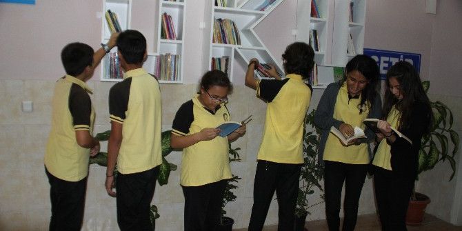 Erzin’de "Al Götür, Oku Getir" Projesi