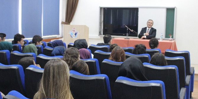 Tavşanlı Kaymakamı Hatipoğlu Öğrencilerle Bir Araya Geldi