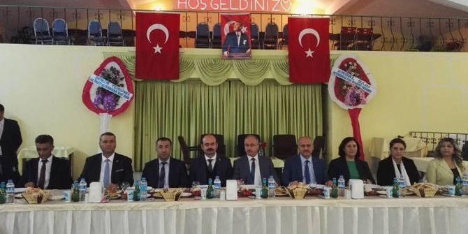 Altunhisar Kaymakamı Mehmet Erdem Şehit Ve Gazi Ailelerine Yemek Verdi