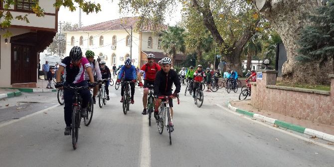 Turizm İçin Pedal Çevirdiler