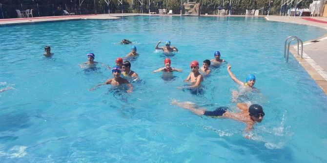 Cizre’de Yüzme Kursu Sona Erdi