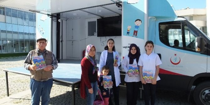 Burhaniye’de Mobil Sağlık Eğitimi