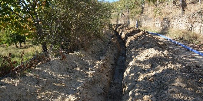 Yıllar Önce İmece Usulü Yapılan İçme Suyu Hattı Yenileniyor