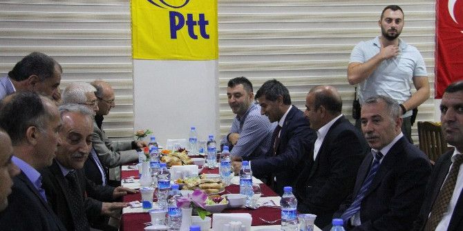 Silopi’de Ptt Çalışanları İçin Yemek Verildi