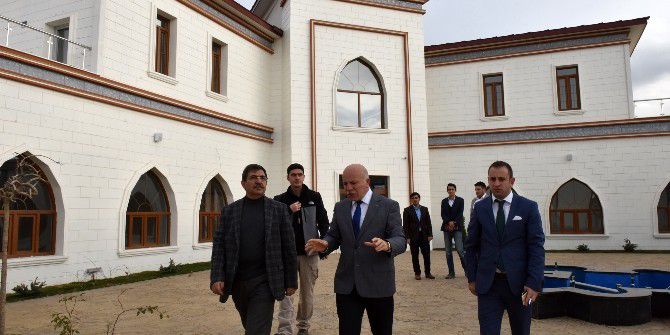 Eski Bakan Güllüce’den Büyükşehir’e Tam Not
