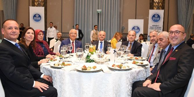 Başkan Kocamaz, "Mersin’i Keşfet" Konuklarıyla Yemekte Bir Araya Geldi