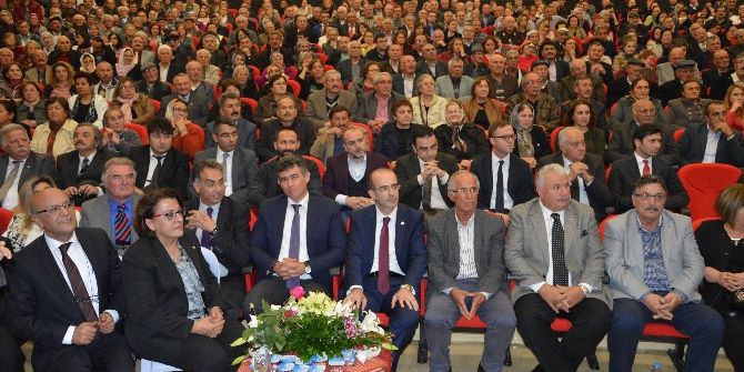 Niksar’da “Cumhuriyet Ve Demokrasi” Konferansı