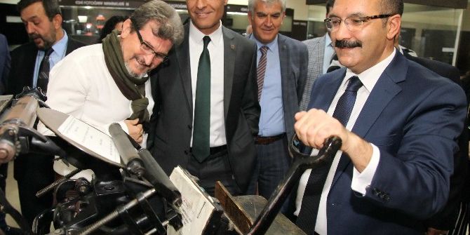 Rektör Prof. Dr. Gür: