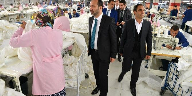 Başkandan Tekstil Firmasına Ziyaret