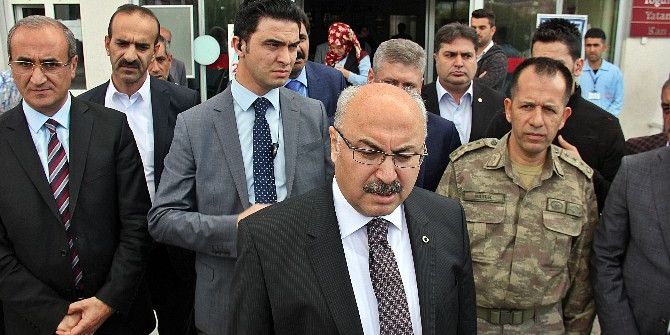 Bingöl Valisi, Yaralı Askerleri Ziyaret Etti