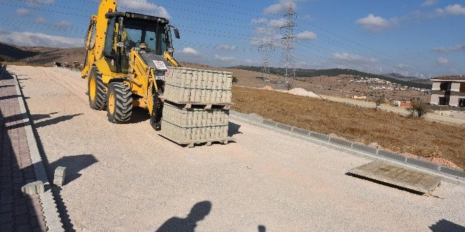 Karesi’de Yol Sorunları Çözülüyor