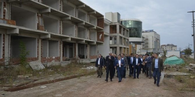 Yılmaz, Huzurevi Projesini İnceledi