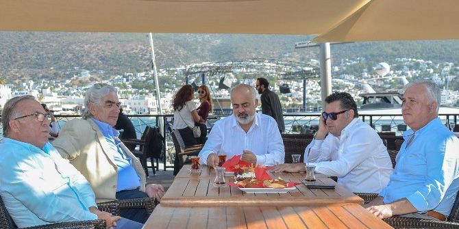 93 Sanatçıyla Sanat Şöleni