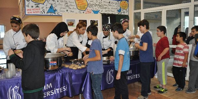 İstanbul Gelişim Üniversitesi’nden Darüşşafaka’ya Anlamlı Ziyaret
