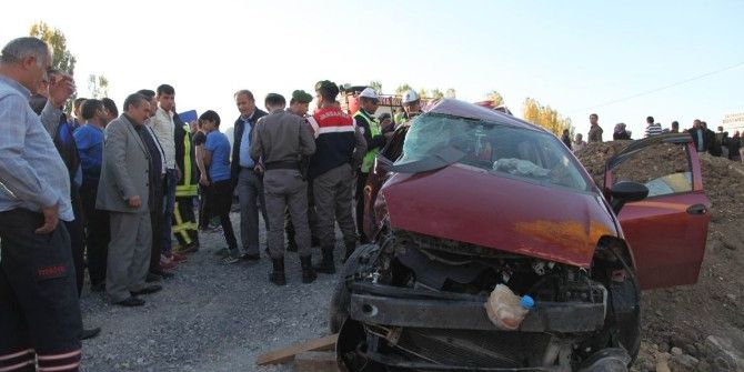 Yeğenine Kitap Almaya Giden Genç Öğretmen Kazada Öldü