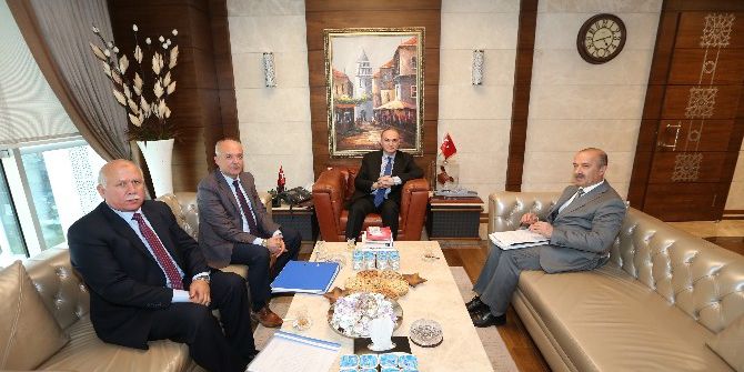 Bakan Özlü’den Dursunbey’e Osb Müjdesi