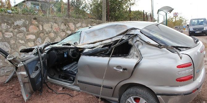 Anne Ve Oğul, Hurdaya Dönen Araçtan Sağ Çıktı