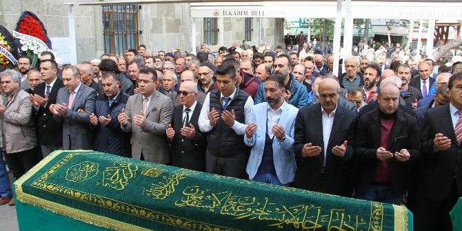 Gazeteci Gençali’nin Baba Acısı