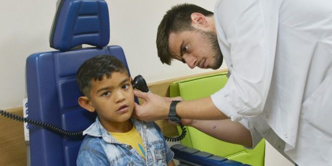 Kulağından 14 Larva Çıktı