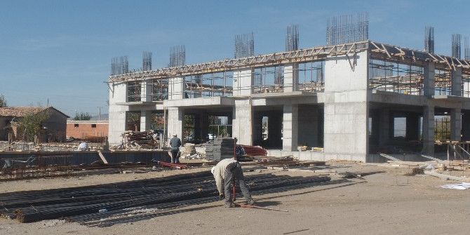 Veziroğlu Sosyal Tesisleri Yükselmeye Başladı