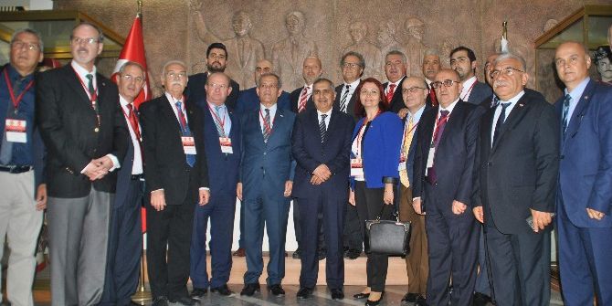 Türkiye Gazeteciler Federasyonu Heyeti Vali Koçak’ı Ziyaret Etti