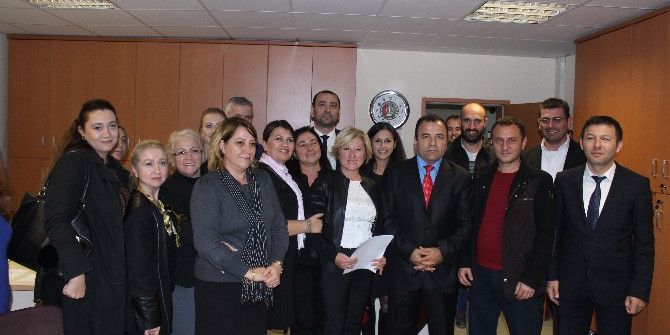 Baro Başkanı Seçilen Av. Azade Ay Mazbatasını Aldı