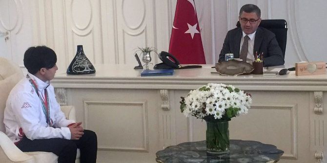 Üsküdar Belediyesinden Şampiyon Sporculara Ödül