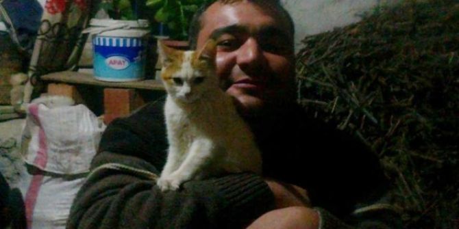 “Yalnız Doğduk, Yalnız Öleceğiz” Notunu Paylaştı, İntihar Etti