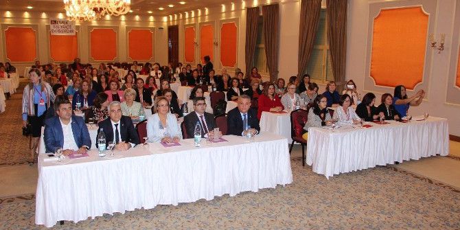 Chp Kadın Kolları Eşgüdüm Toplantısı Kuşadası’nda Yapıldı