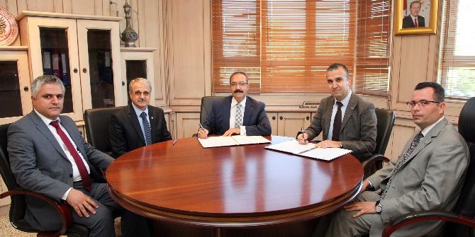 Kendi İşini Kurmak İsteyenlere Girişimcilik Eğitimi