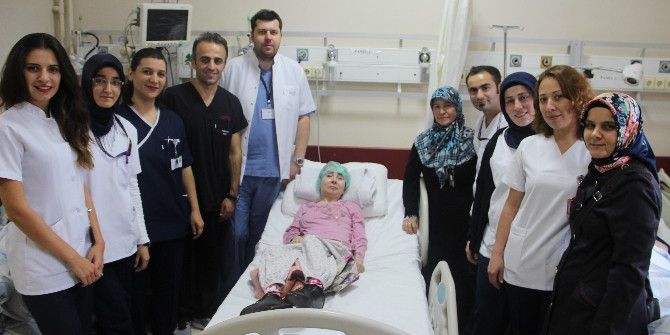 Kütahya’da İlk Defa Bir Hastaya Kas Gevşetici İlaç Pompası Takıldı