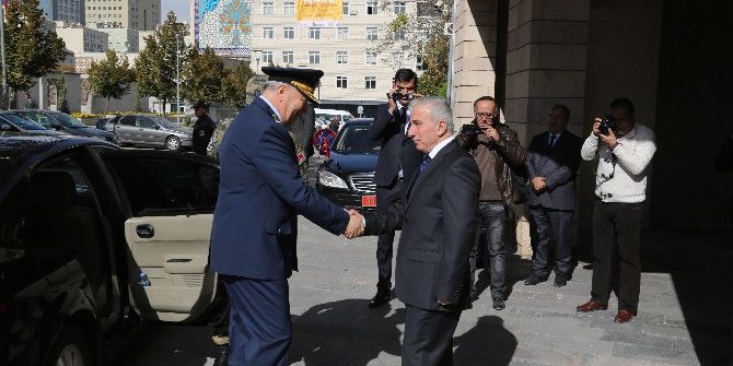 Hava Kuvvetleri Komutanı Orgeneral Ünal, Vali Kamçı’yı Ziyaret Etti