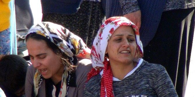 Nöbet Dönüşü İntihar Eden Genç Defnedildi