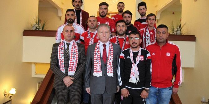 Sivasspor Taraftar Grubundan, Vali Gül’e Ziyaret