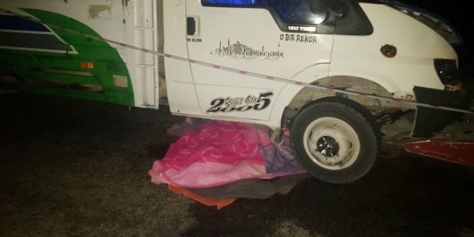 Kamyonetin Altında Kalan Kişi Hayatını Kaybetti