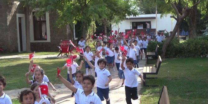 Bine Yakın Minik Öğrenciden 29 Ekim’e Özel ’Cumhuriyet’ Klibi