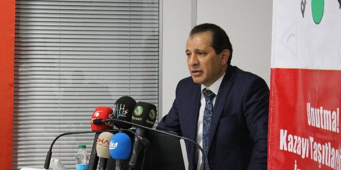 Bursa Trafik Vakfı İl Emniyet Müdürlüğüne 4 Otomobil Hibe Etti