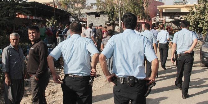 Traktör Haczinde Polis Yaralandı