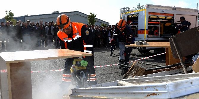 Ağrı’da Afet Ve Kurtarma Tatbikatı