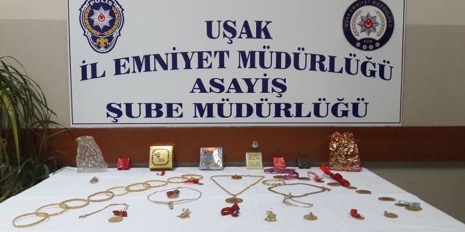 Uşak’ta Darbe Fırsatçısı Dolandırıcı Yakalandı