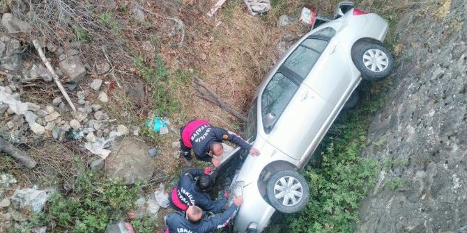 Cenaze Dönüşü Kaza: 3 Yaralı